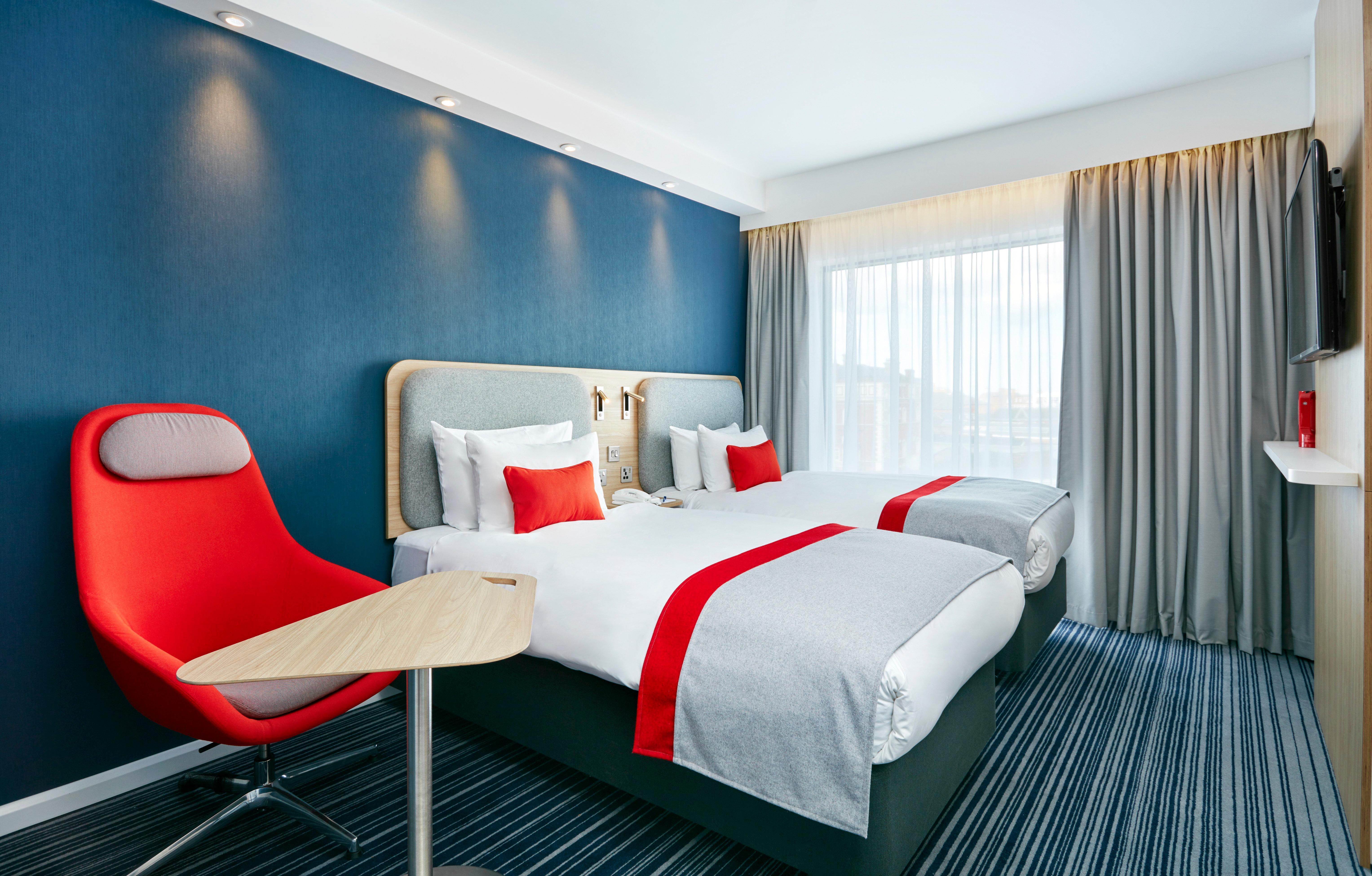 Holiday Inn Express Grimsby By Ihg Exterior photo
