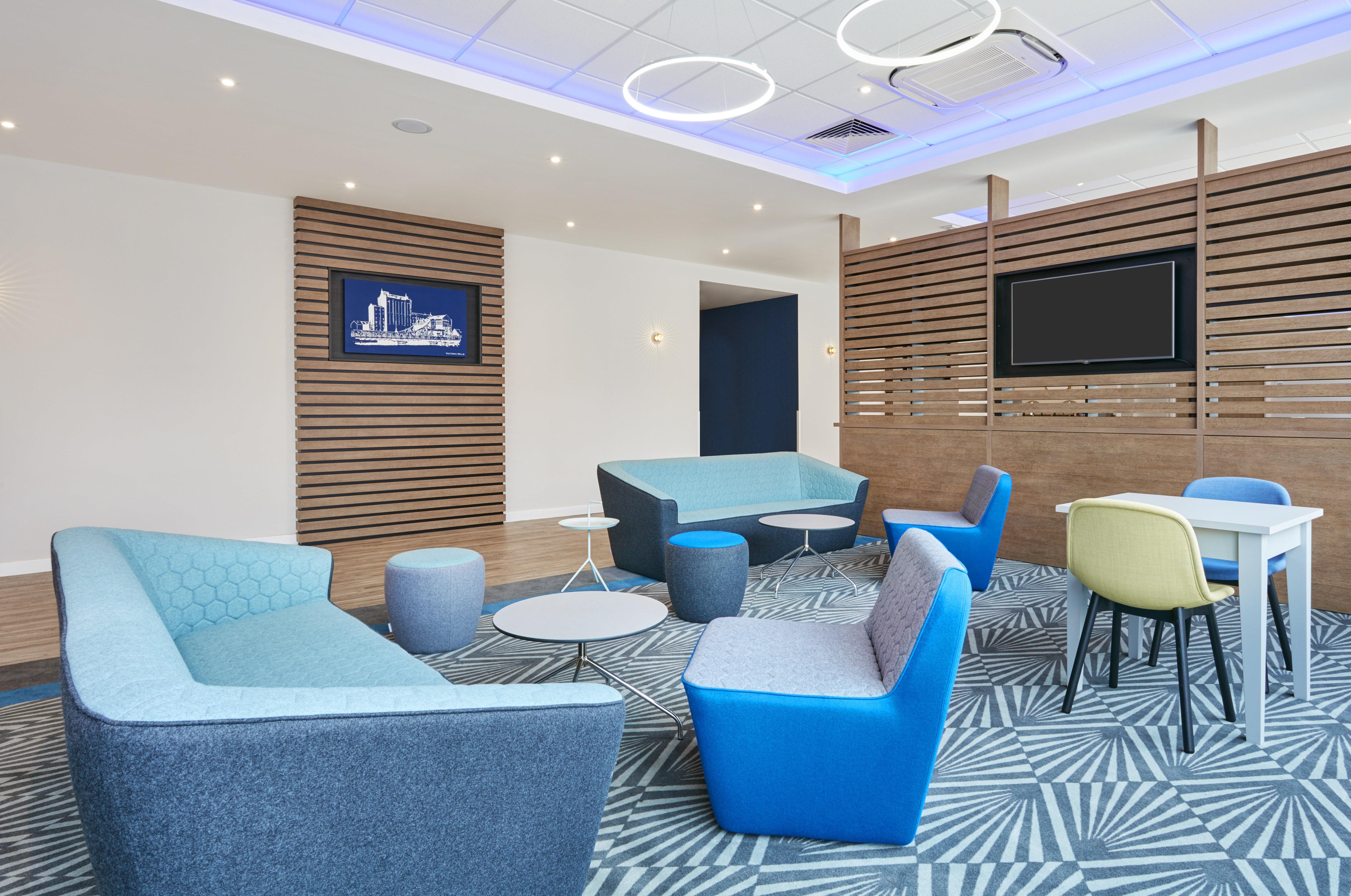 Holiday Inn Express Grimsby By Ihg Exterior photo