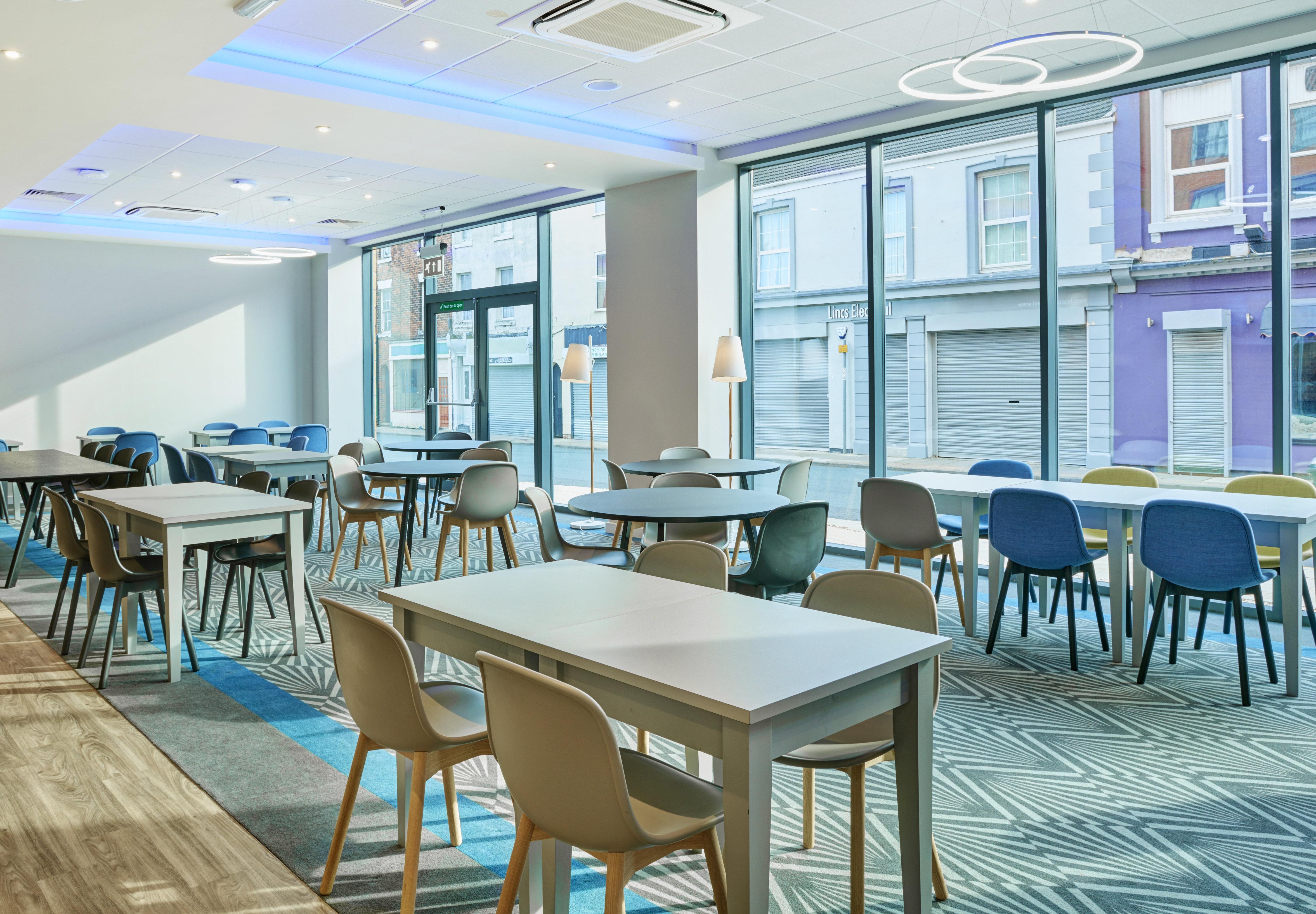 Holiday Inn Express Grimsby By Ihg Exterior photo