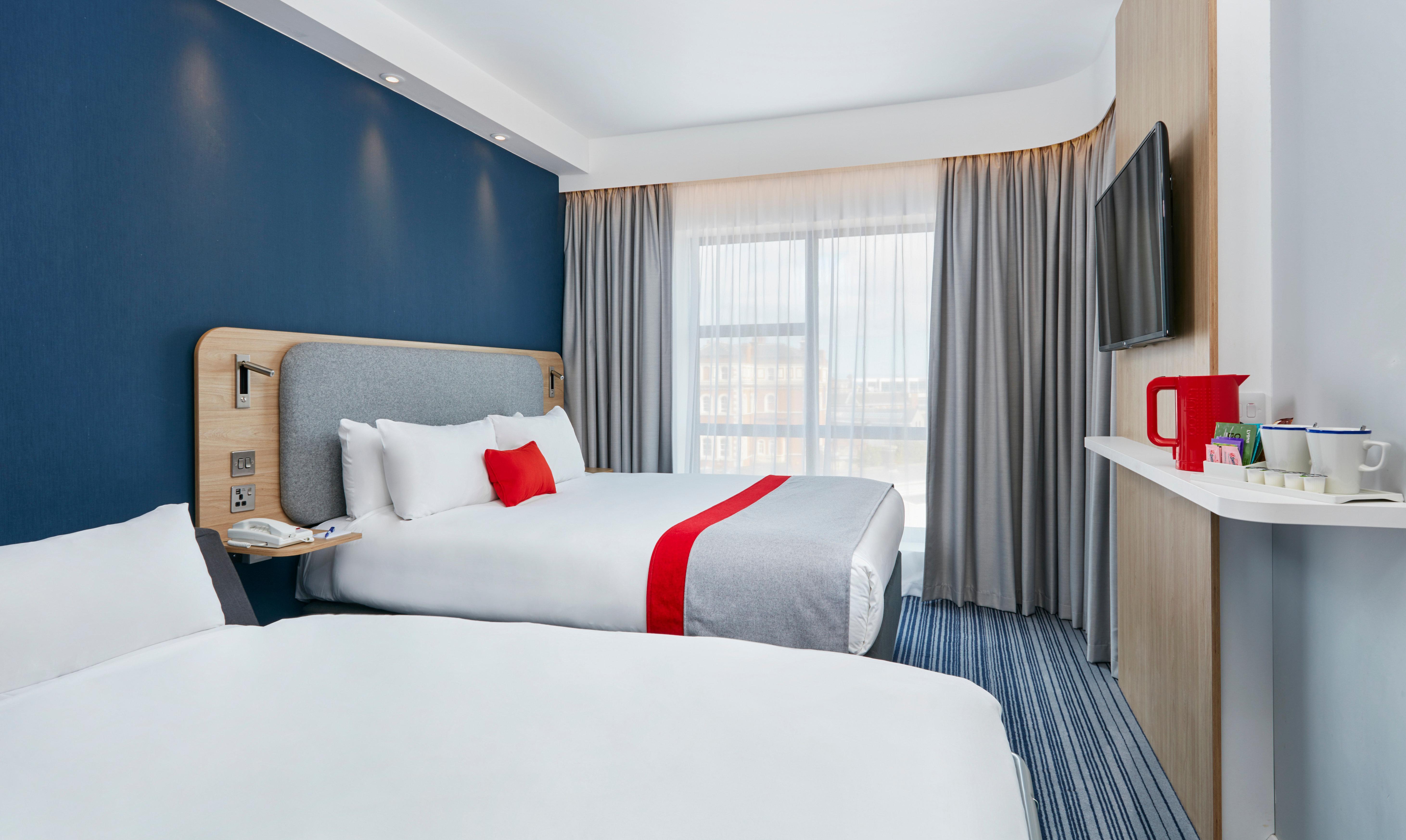 Holiday Inn Express Grimsby By Ihg Exterior photo