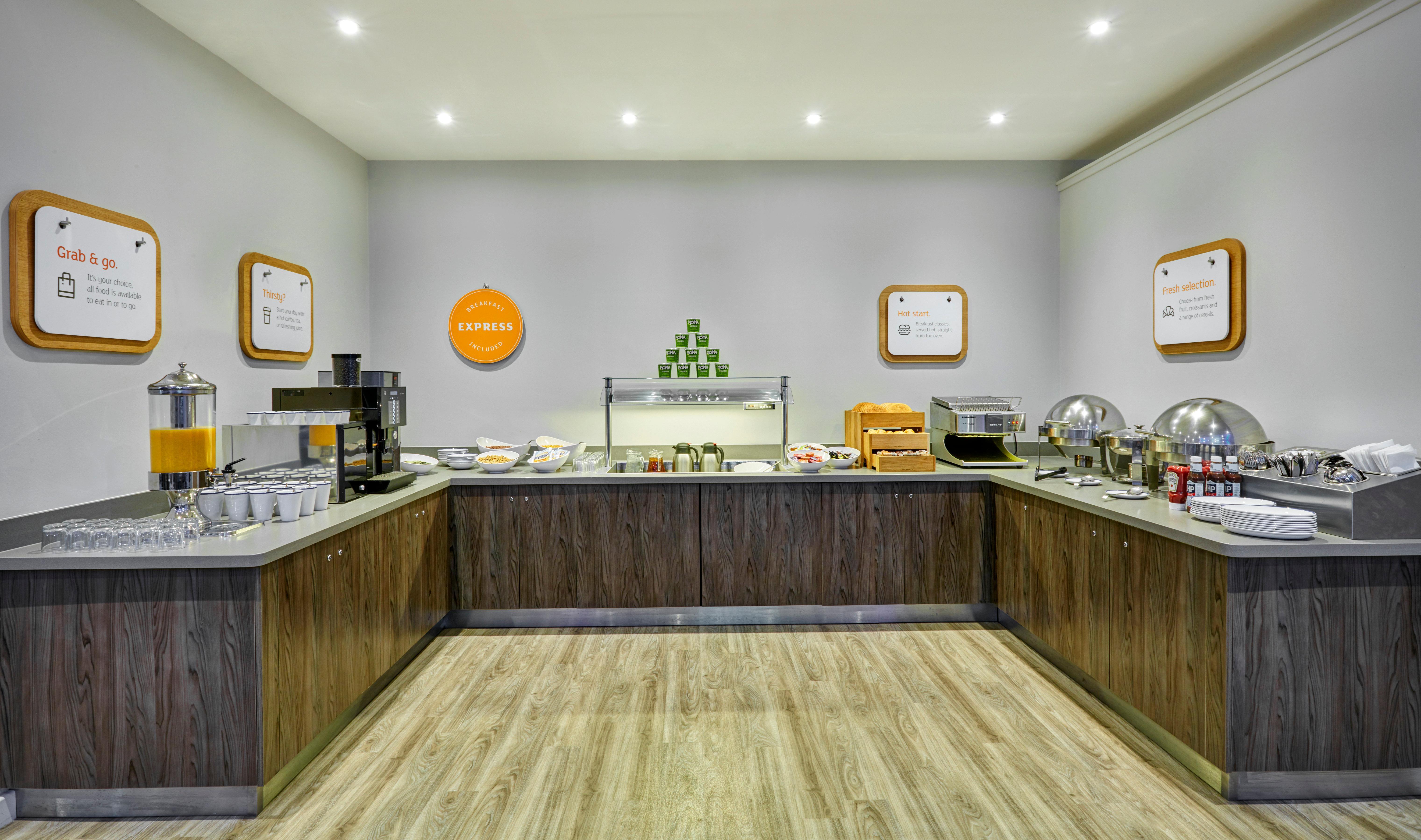Holiday Inn Express Grimsby By Ihg Exterior photo