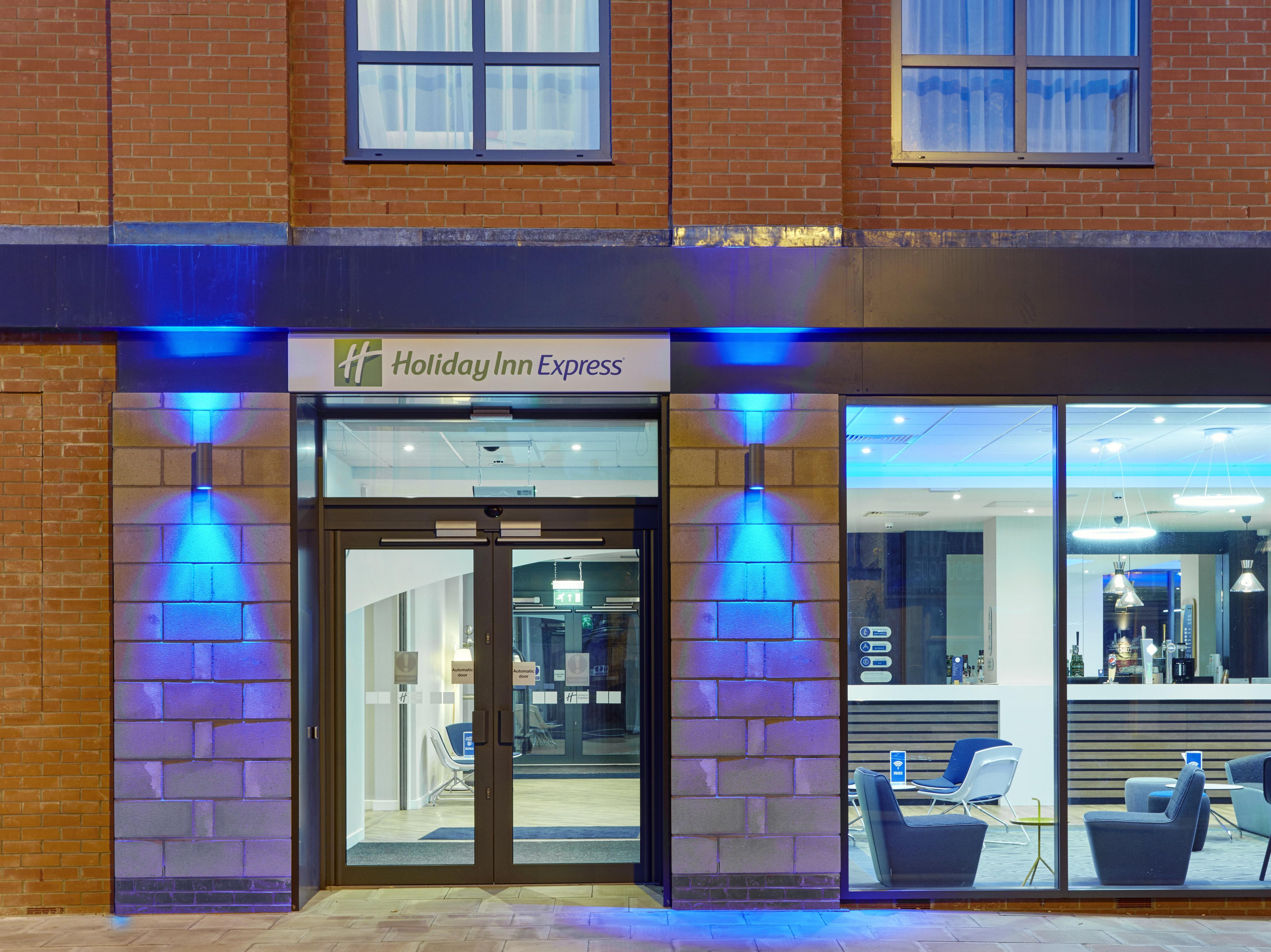 Holiday Inn Express Grimsby By Ihg Exterior photo